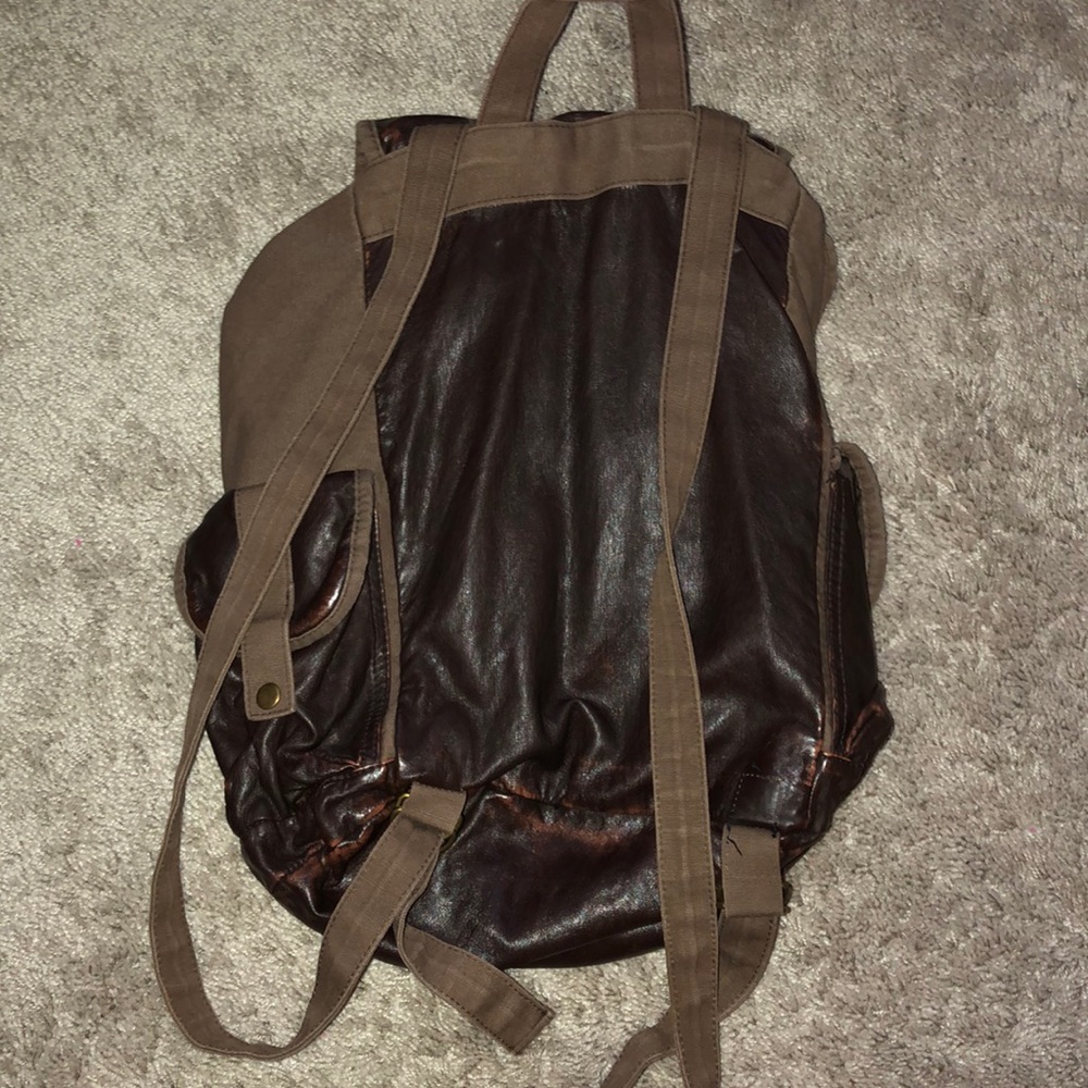 Backpack - Picture 2 of 2